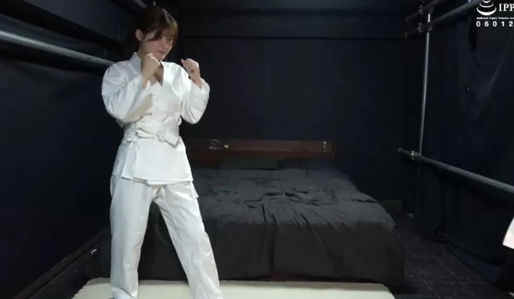 有加里 跆拳道服TK 1.webp