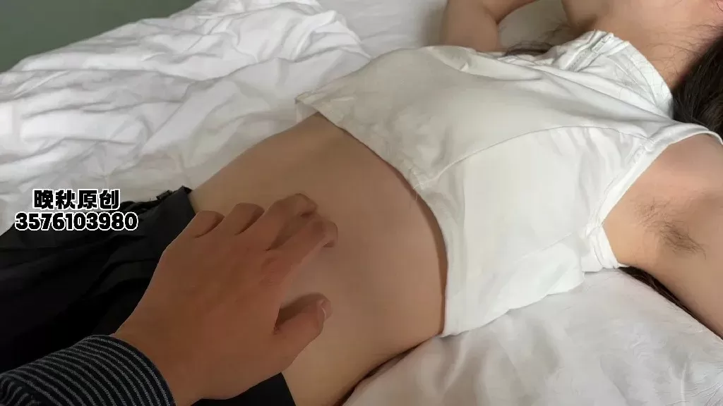 【晚秋】最新原创 栀子小姐姐黑丝完美裸足TK (6).webp