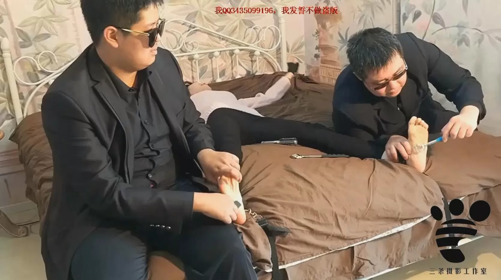 三条 - 校园歌唱比赛系列（一）——英雄救美.mp4_20251210_220225830.webp