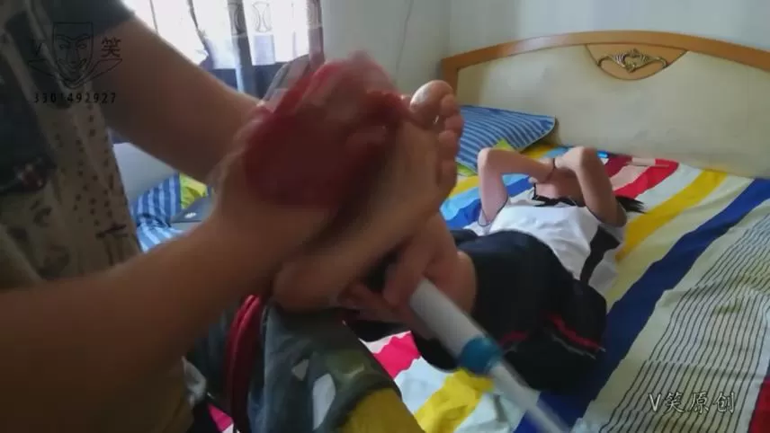 V笑原创 中学生-017 中学生软妹子TK：痒疯了.mp4_20251214_210330839.webp