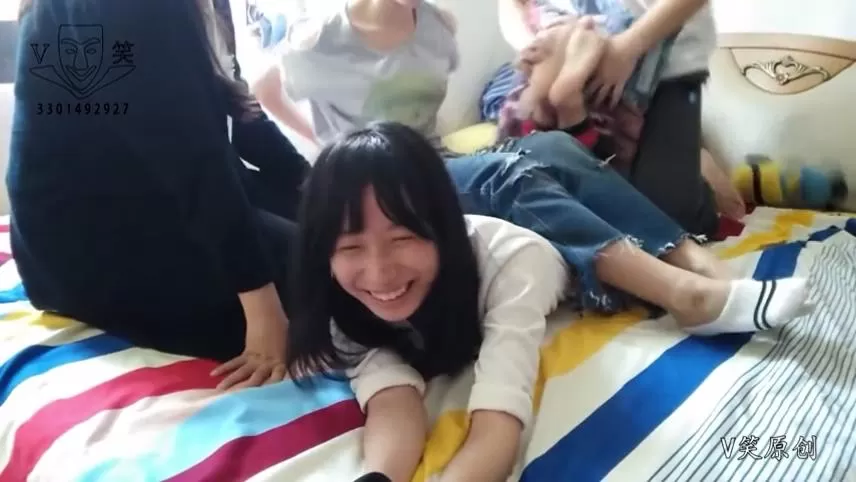 V笑原创 中学生-017 中学生软妹子TK：痒疯了 追加片段.mp4_20251214_212048229.webp