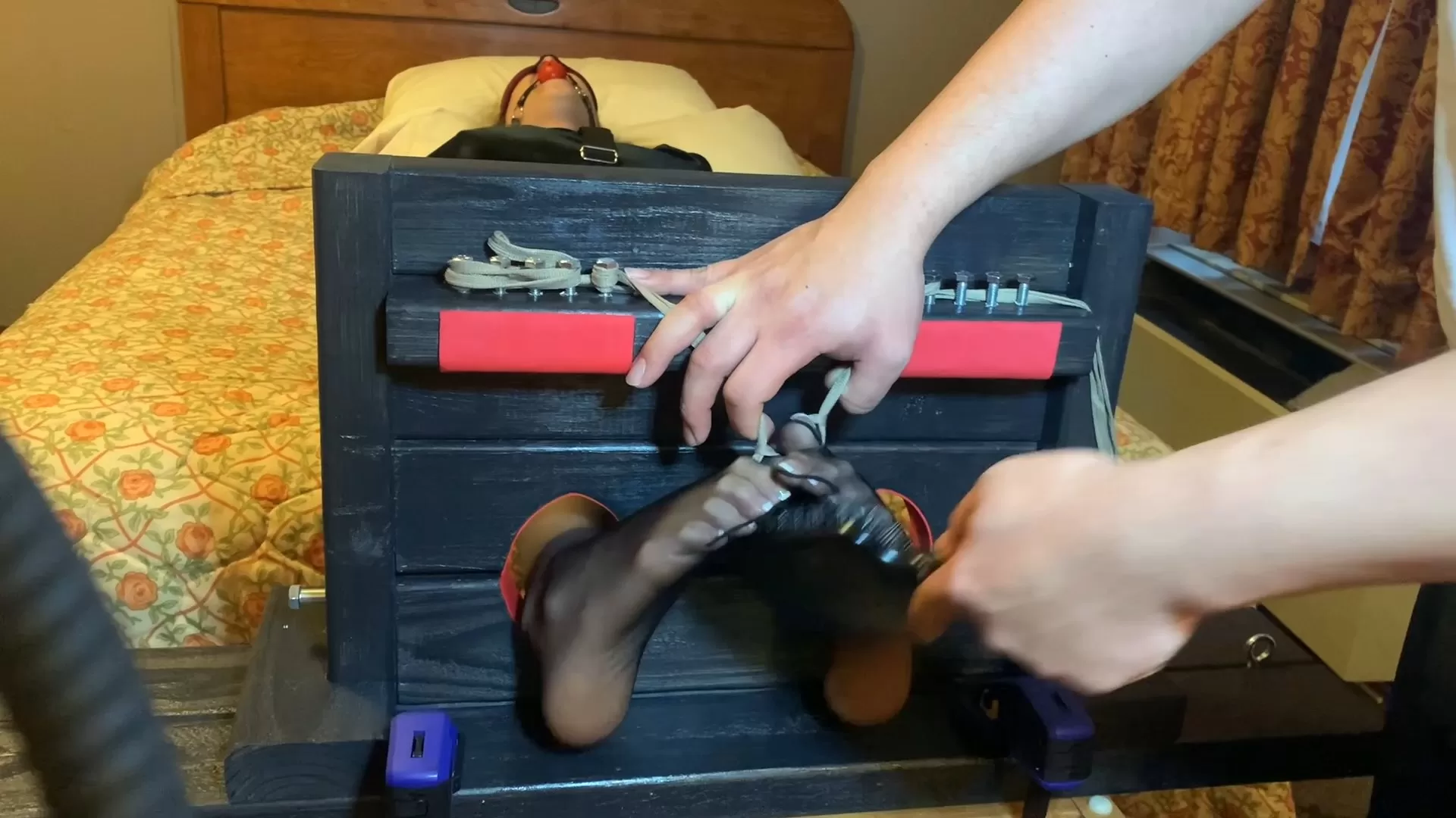 TheDevilsFootstool – Bella Toe-Tied and Tickled.mp4_snapshot_07.55.000.webp