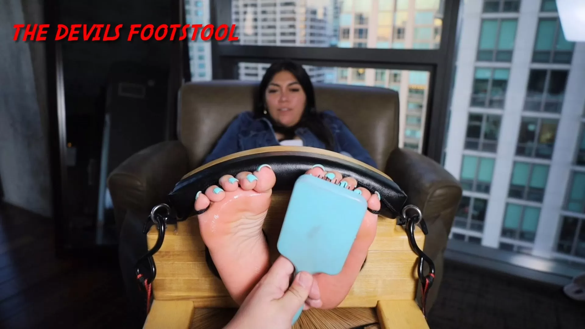 TheDevilsFootstool – Jaqui Legs Toe-Tied and Tickled.mp4_snapshot_09.43.333.webp