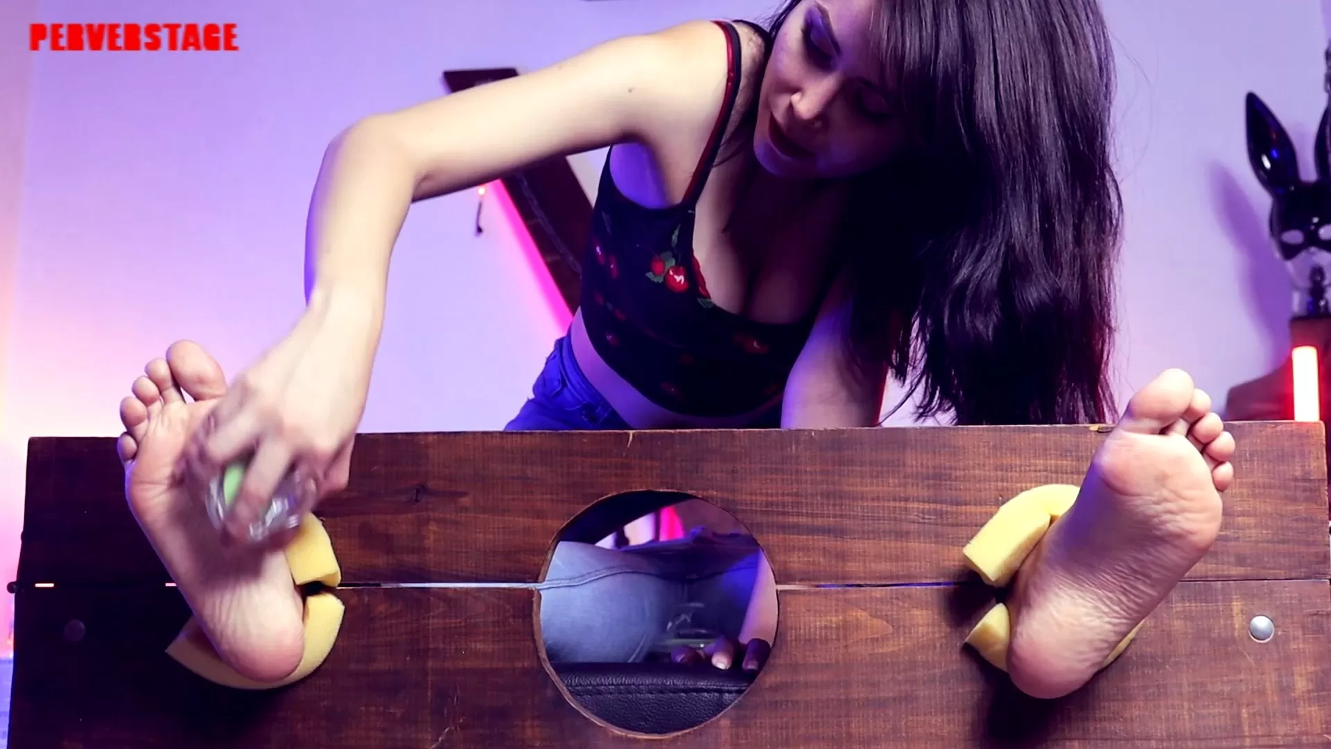 Perverstage – Cruel Jane mercilessly tickles Katie.mp4_snapshot_20.51.283.webp