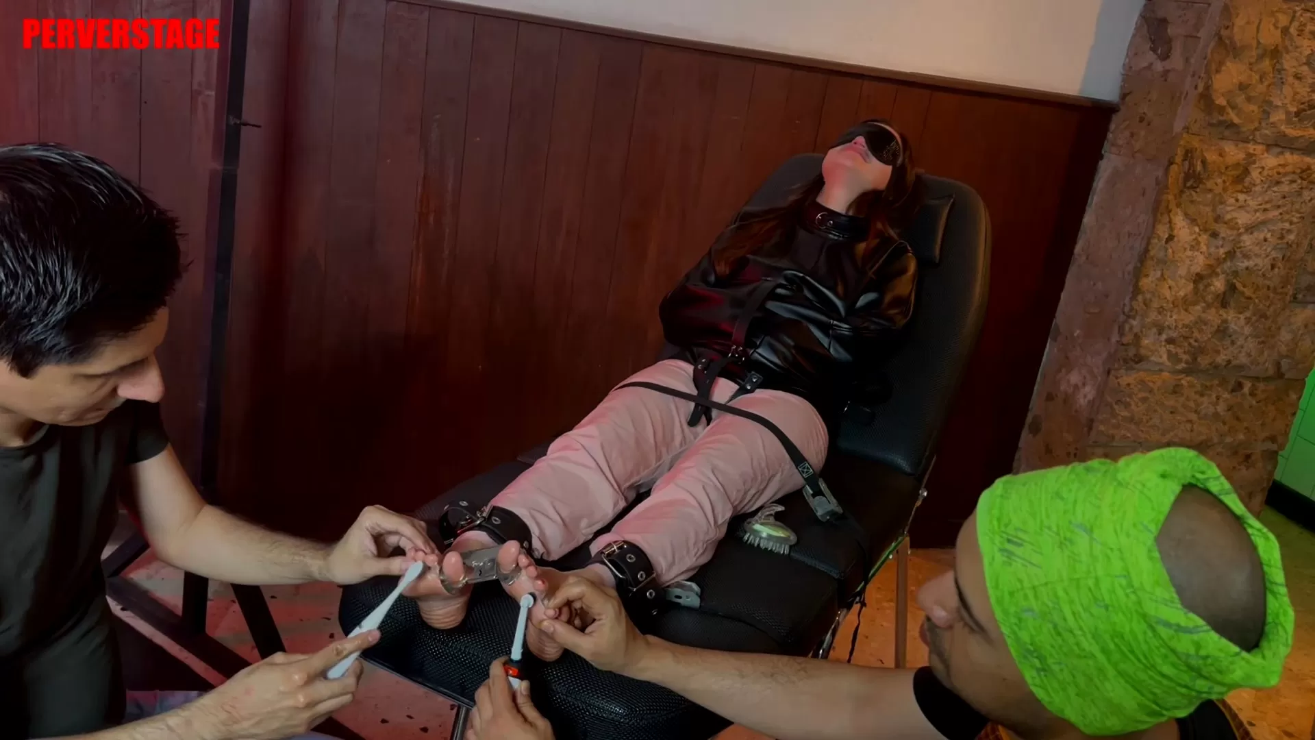 Perverstage – Claustrophobic Tickling.mp4_snapshot_06.23.749.webp