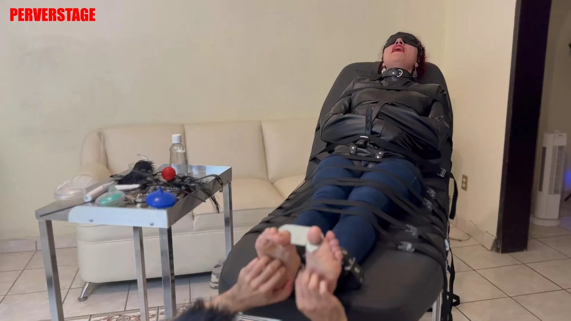 Perverstage – Stefani Super Ticklish First Timer.mp4_snapshot_09.18.924.webp