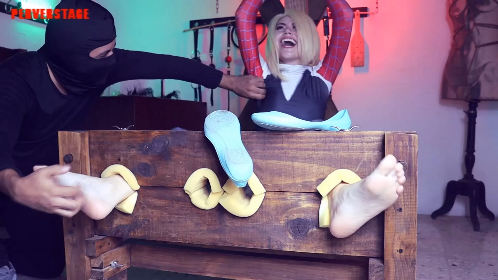 Perverstage – Will Spider Gwen have tickle feet.mp4_snapshot_12.39.091.webp