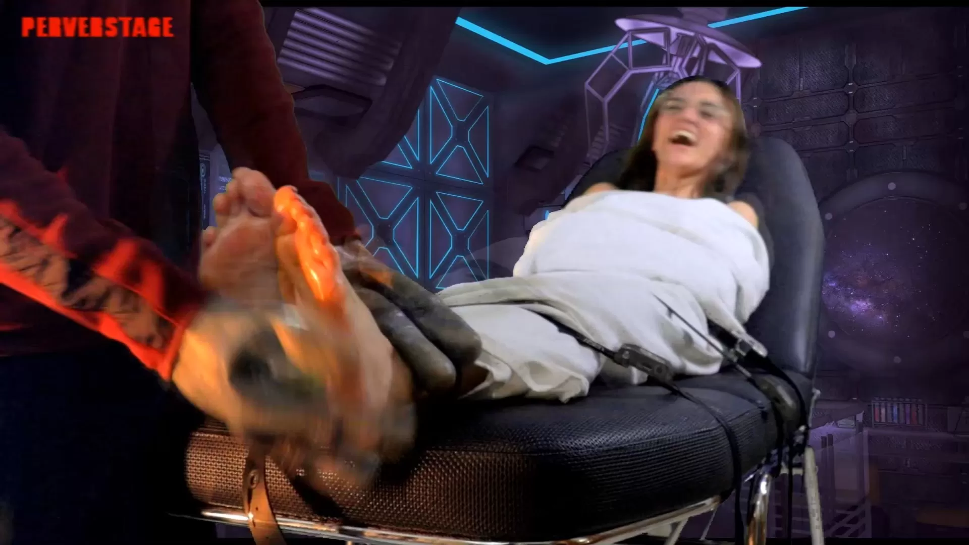 Perverstage – They have never seen a foot.mp4_snapshot_26.33.258.webp