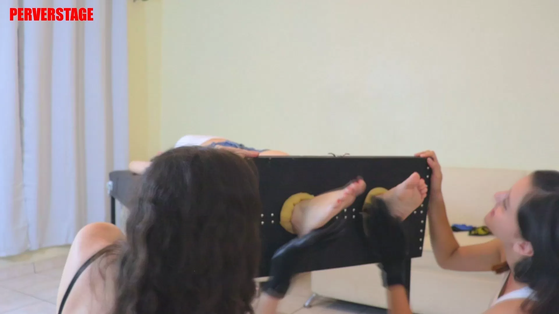 Perverstage – Crazy Massage Double Tickling Gloves Mania 2 Chapter (Custom).mp4.webp