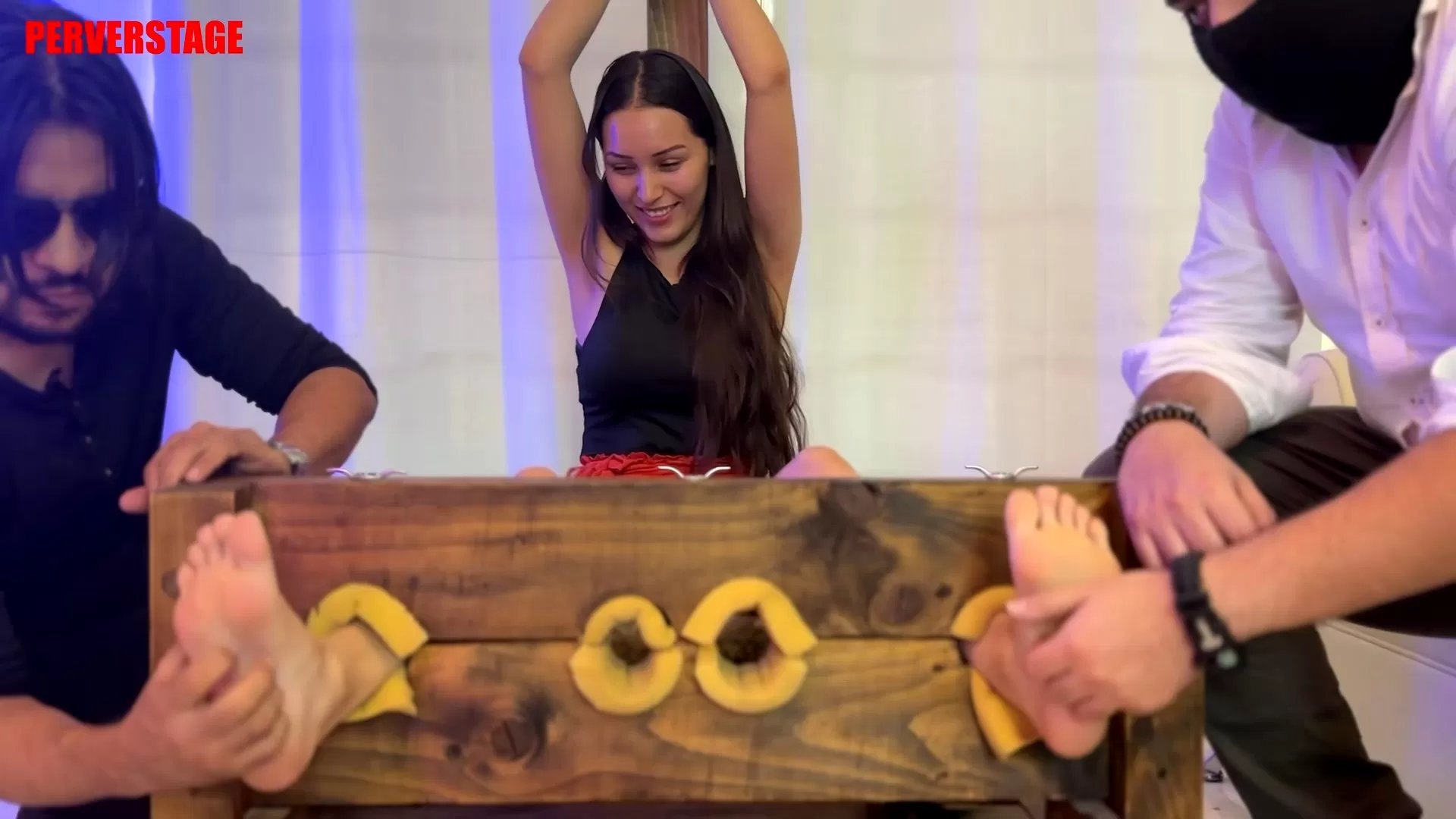 Perverstage – Mich’s first time at Perverstage.mp4_snapshot_07.22.141.webp