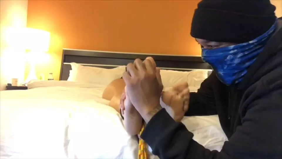 TheBKTickler - Kk Qing's tickle torture - feet.mp4_snapshot_02.13.333.webp