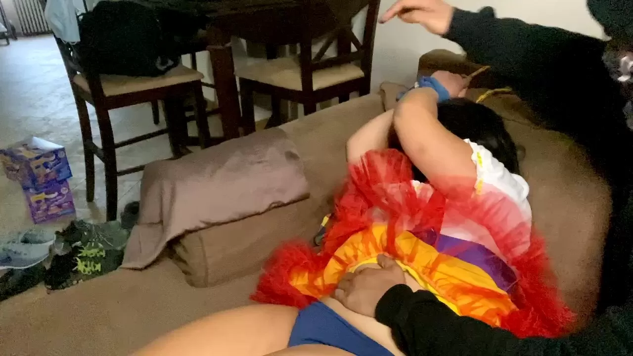 TheBKTickler – Roslyn’s Halloween party detour – full body.mp4_snapshot_05.28.000.webp