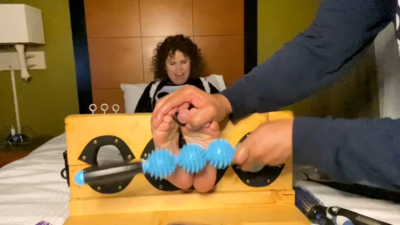 TheBKTickler – The Punisher Gets Tickle-punished.mp4_snapshot_12.11.000.webp