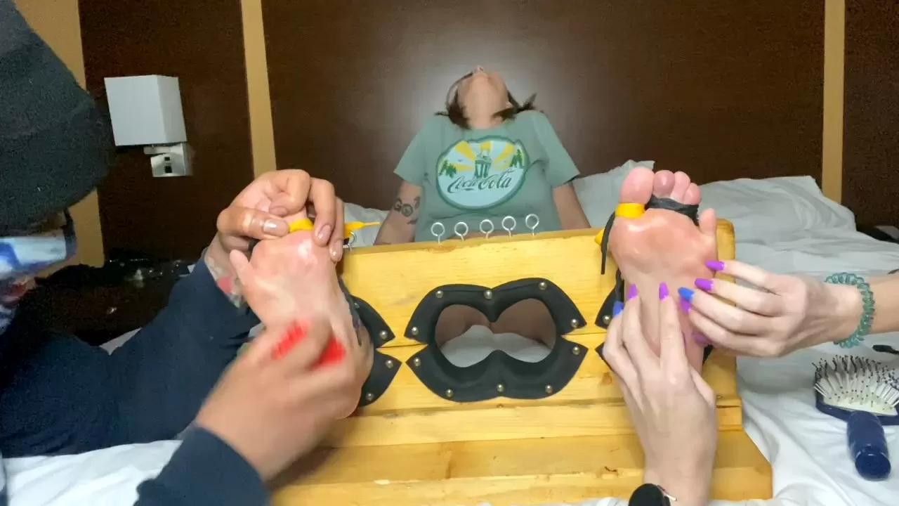 TheBKTickler – Kitty, The Tickle-shoot Crasher.mp4_snapshot_08.07.000.webp