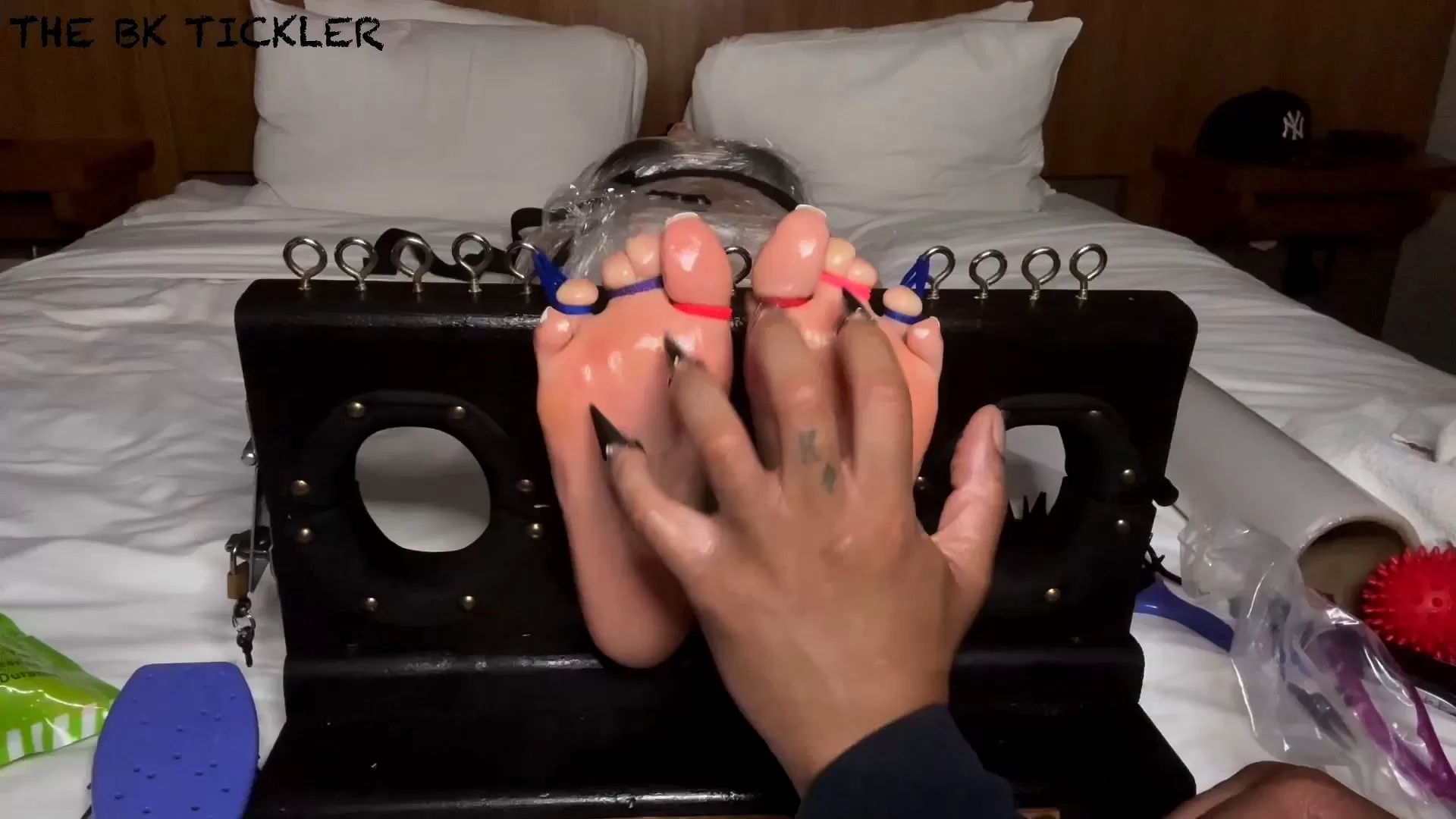 TheBKTickler – SOLSESEXY J WRAPPED AND WRECKED!.mp4_snapshot_14.26.000.webp