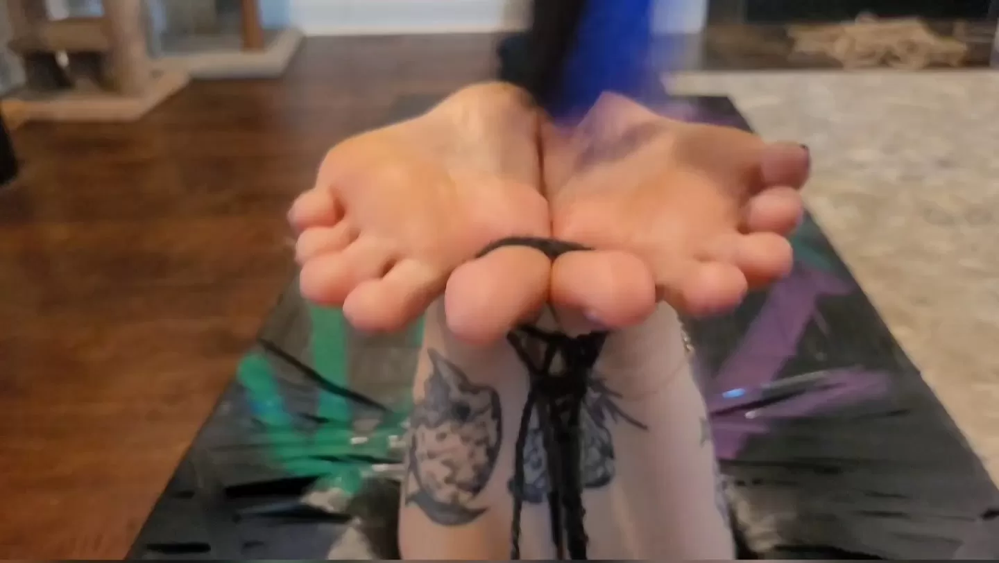 Fettish – HOStickEL – Mia.mp4_snapshot_06.15.000.webp