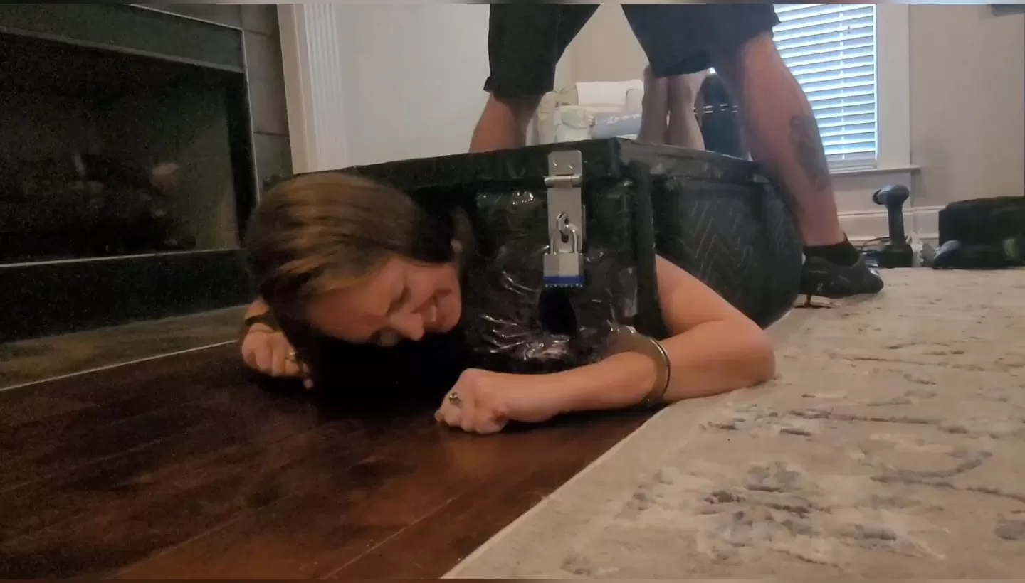 Fettish – HOStickEL – Rachel Adams.mp4_snapshot_07.15.000.webp