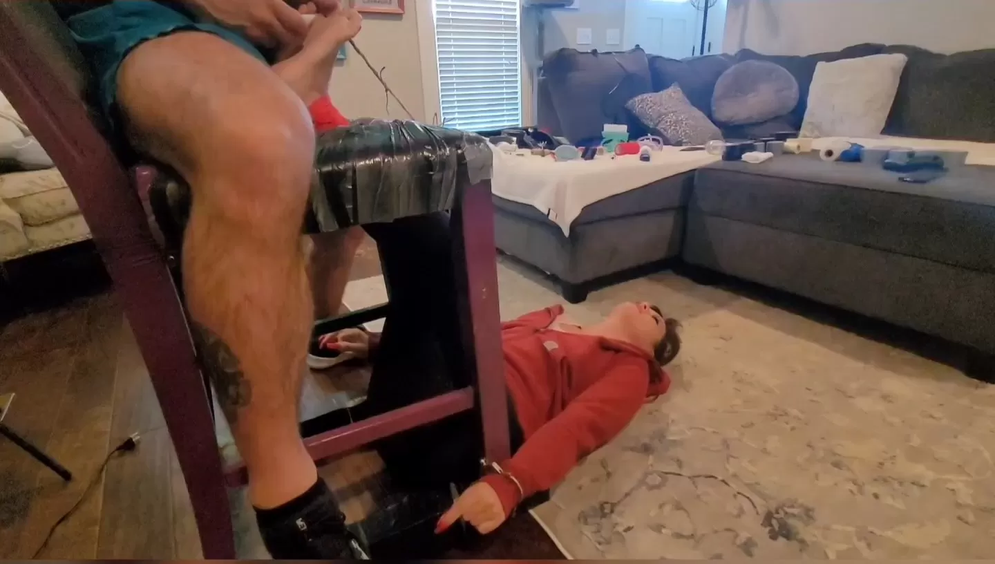 Fettish – Jokers Throne – Lil Mizz Unique.mp4_snapshot_01.40.000.webp