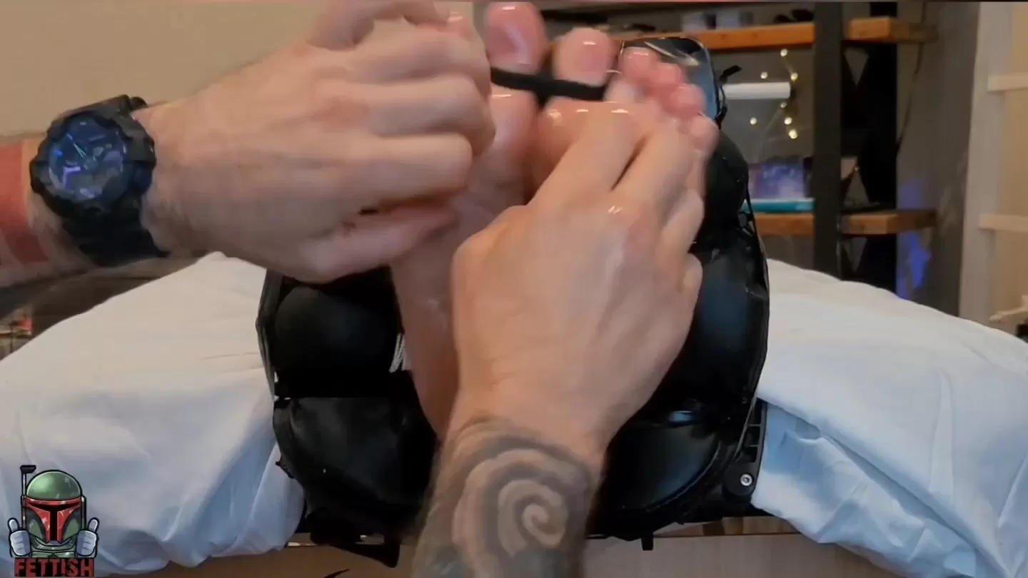 Fettish – OnlyHands.mp4_snapshot_08.31.000.webp