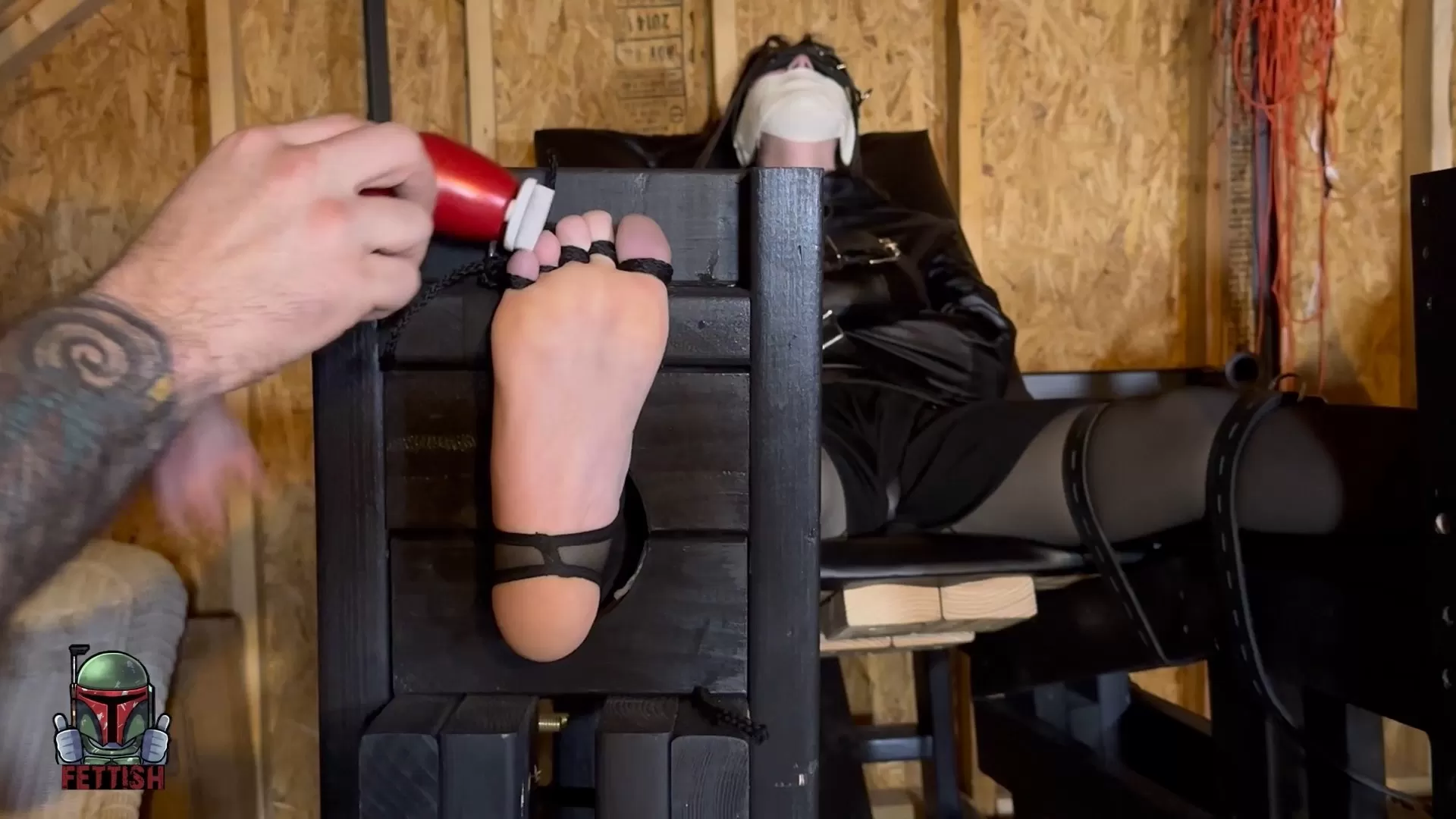 Fettish – Tickle Therapy – Amecia 1.mp4_snapshot_05.37.000.webp