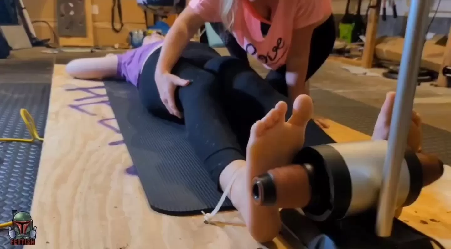 Fettish – Board Room Meeting – Paige.mp4_snapshot_07.14.000.webp