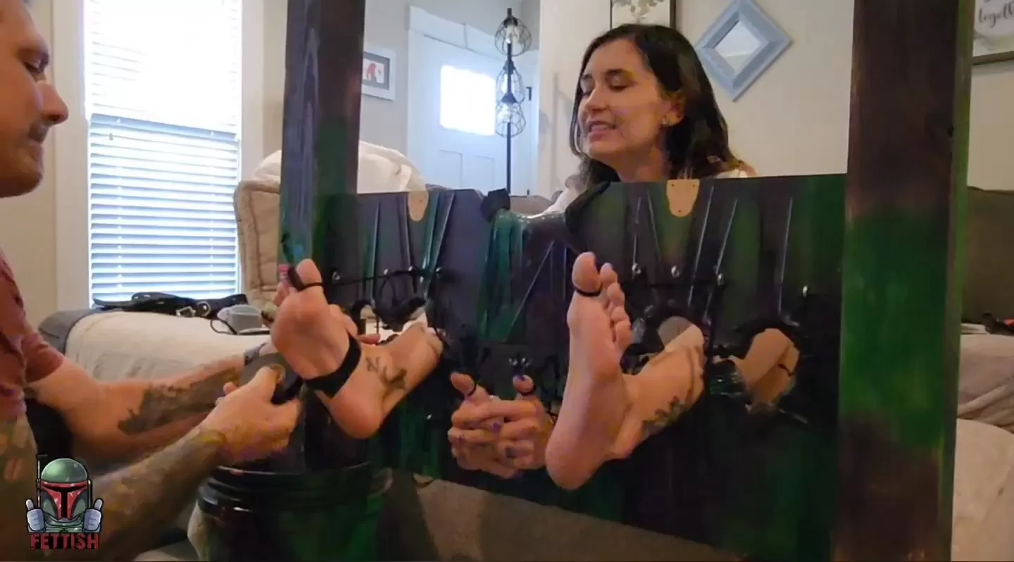 Fettish – Stocks and Bondage – Rose.mp4_snapshot_09.50.000.webp