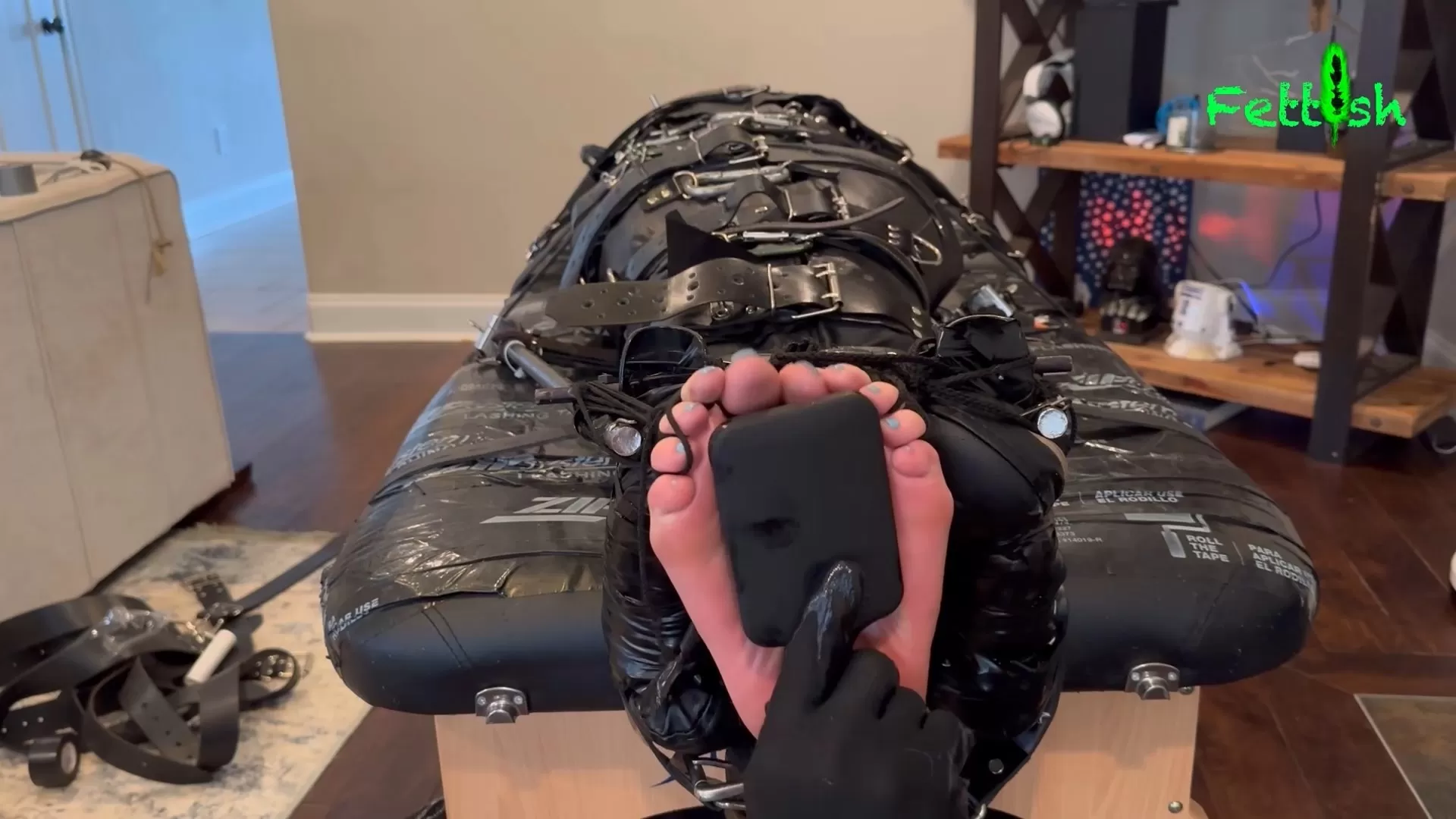 Fettish – No Escape – Elara Wren.mp4_snapshot_17.30.000.webp