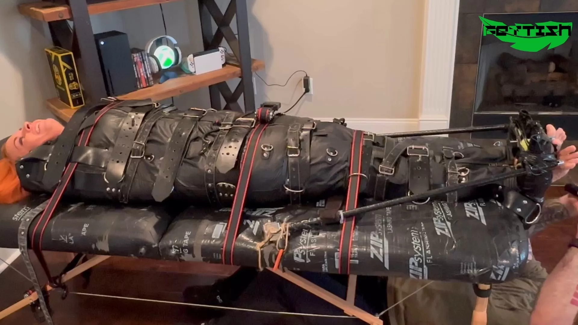 Fettish – The Tickle Table – Sunnie.mp4_snapshot_05.25.000.webp