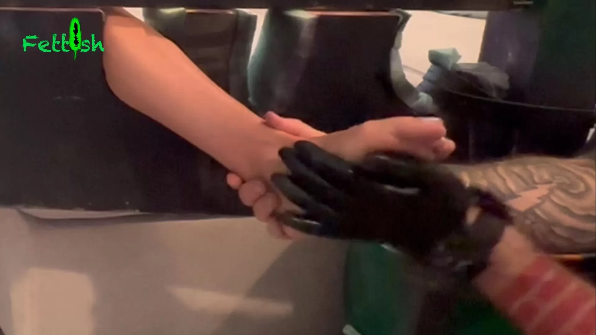 Fettish – Tickle Trophy – Lil Mizz Unique.mp4_snapshot_04.26.666.webp