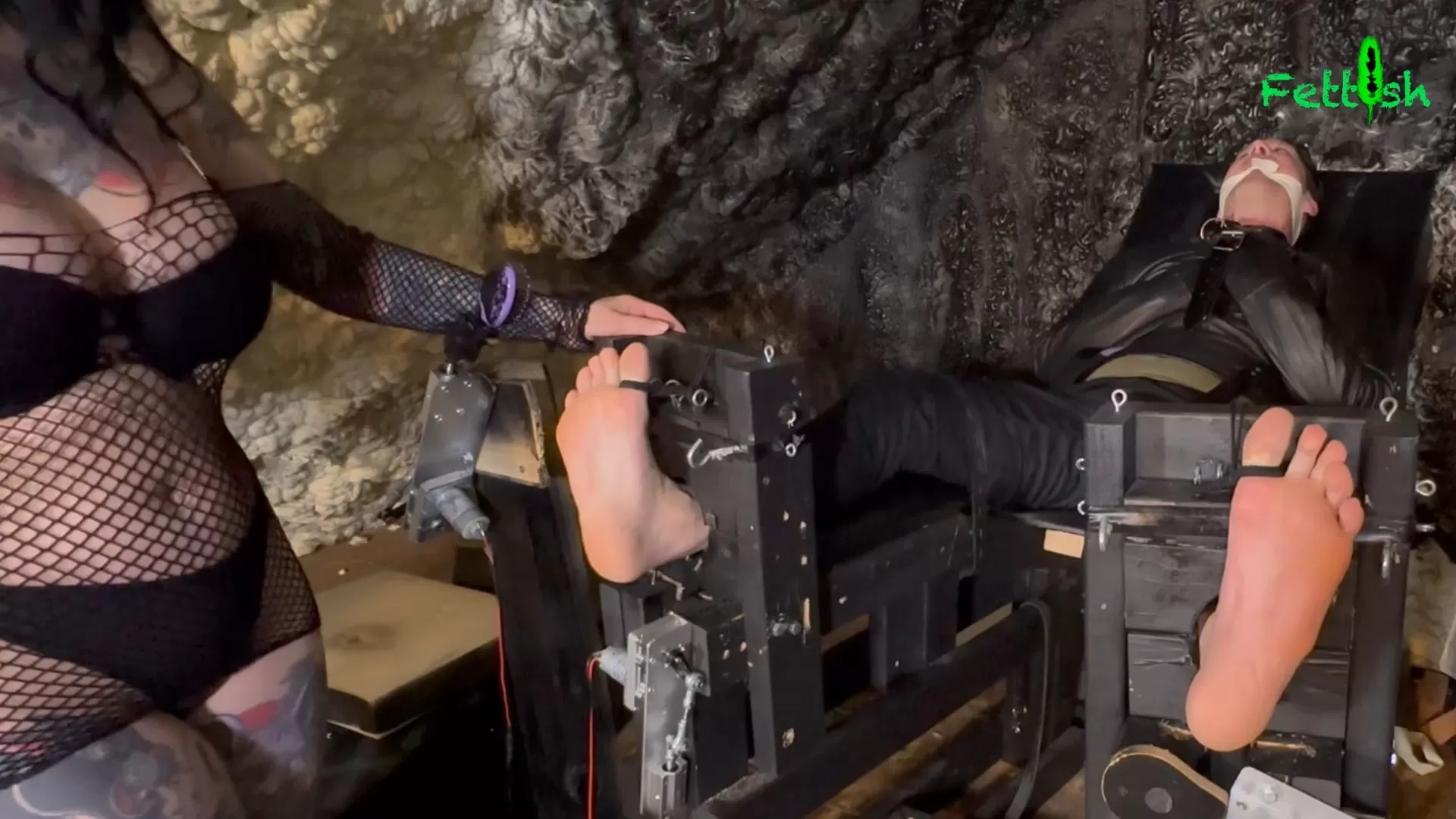 Fettish – Vengeance – Kylie Moone 2.mp4_snapshot_13.28.333.webp