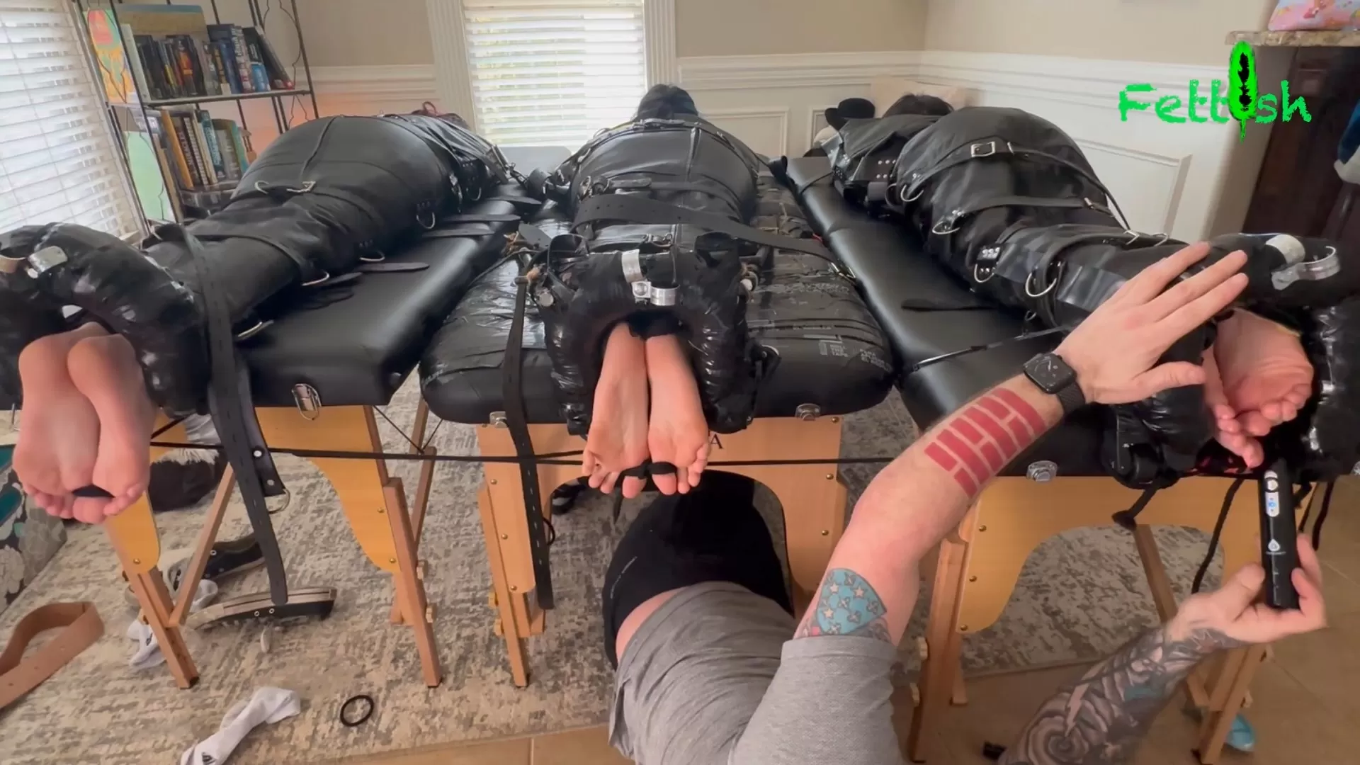 Fettish – The Tickle Tables – Chaos!.mp4_snapshot_27.13.333.webp