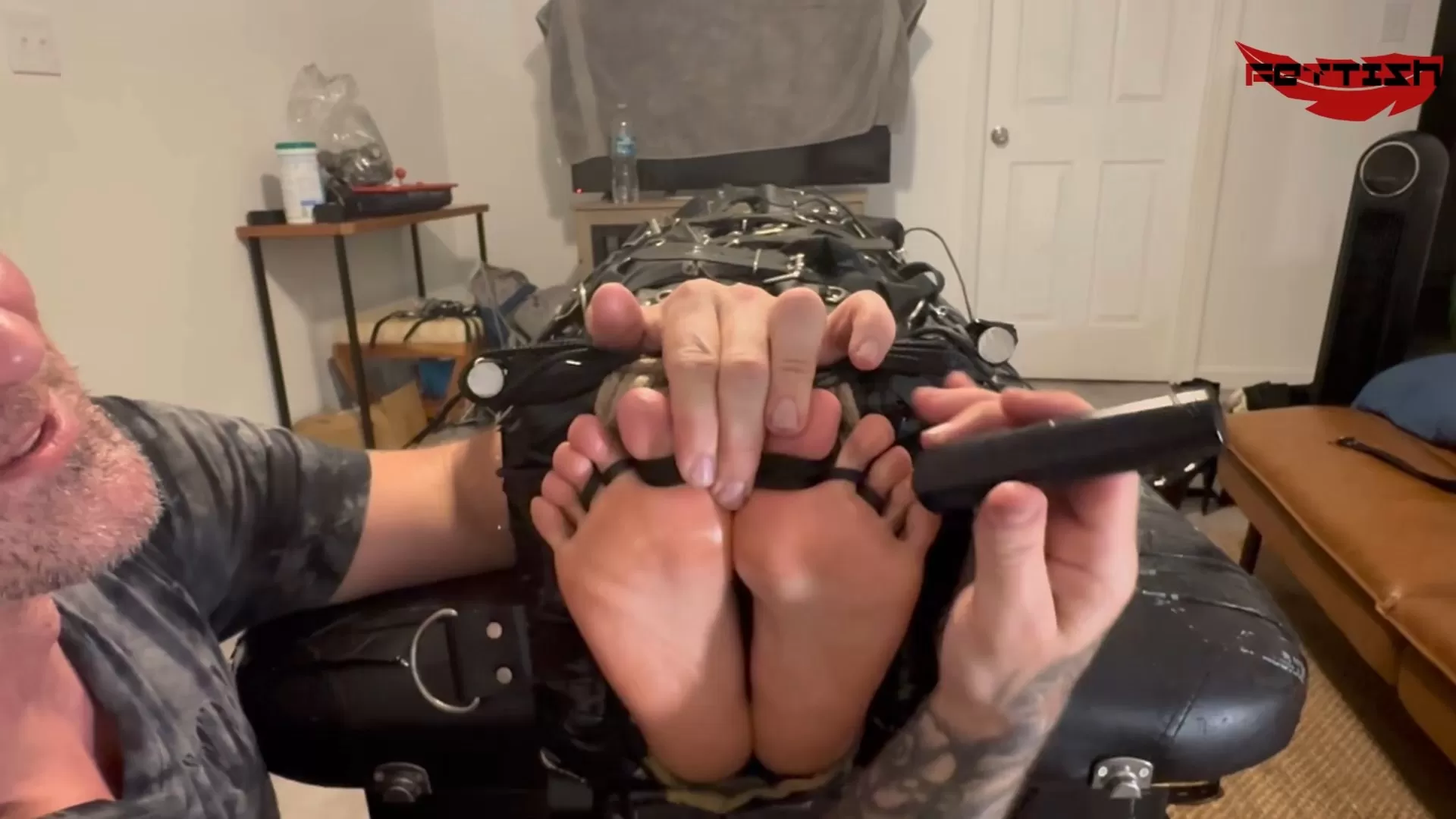 Fettish – No Safeword – Goddess Jess.mp4_snapshot_09.51.666.webp