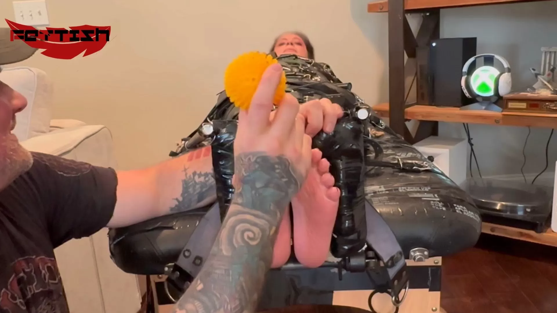 Fettish – The Tickle Table – Juni.mp4_snapshot_10.08.333.webp