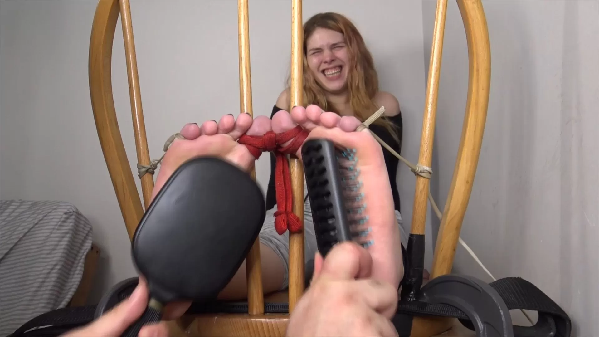 TheTickleRoom - Destinys Audition Big Foot Babe.mp4_snapshot_09.46.452.webp