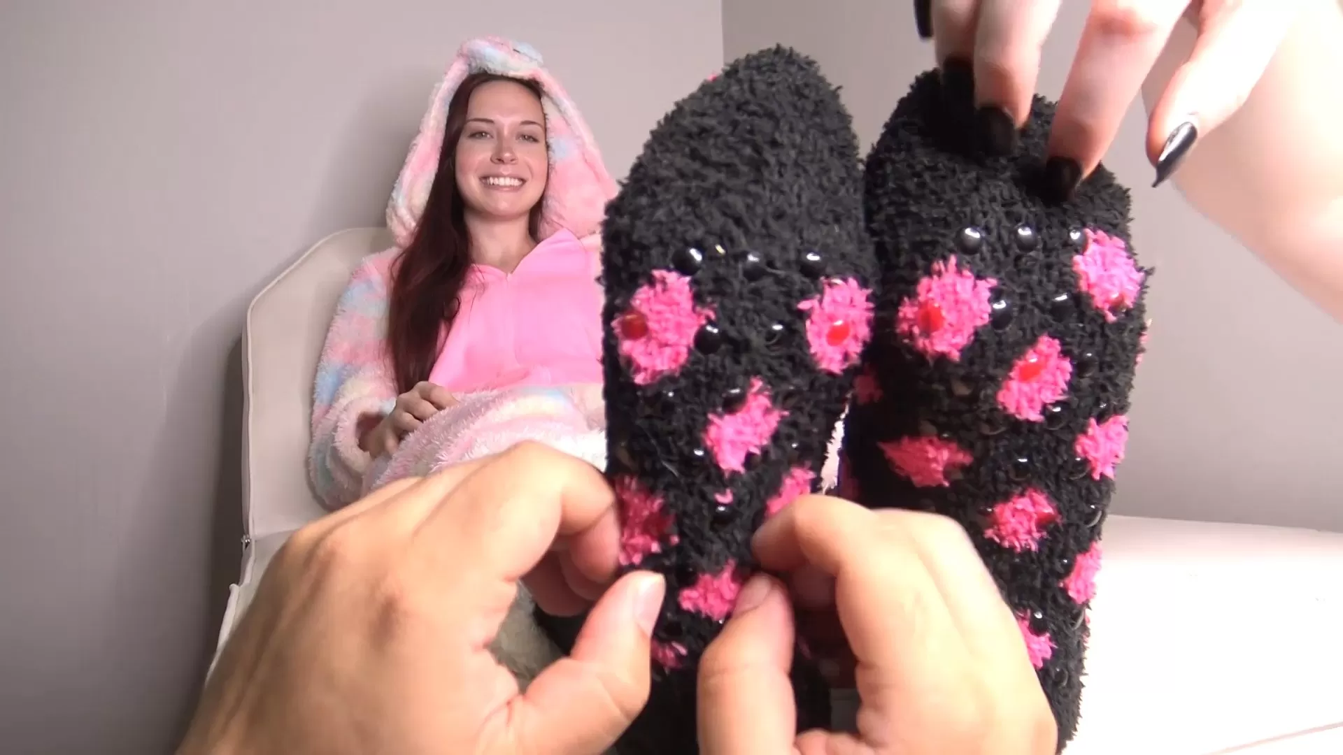 TheTickleRoom – Fuzzy Megan Cade Pt 1 Nails and Nylons.mp4_snapshot_03.42.689.webp