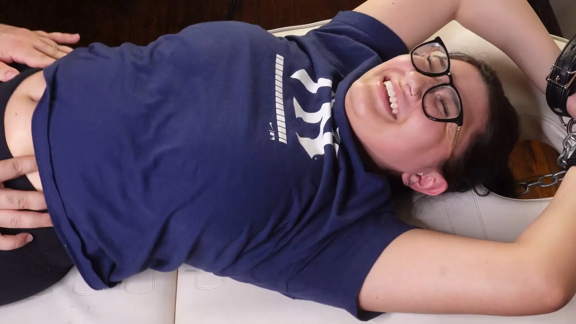 TheTickleRoom – Abbies Shy Upperbody Hysterics!.mp4_snapshot_05.21.821.webp