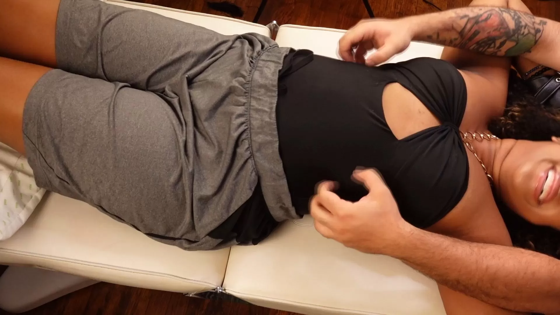 TheTickleRoom – Blairs Upperbody Hell The Real Fantasy.mp4_snapshot_10.55.688.webp