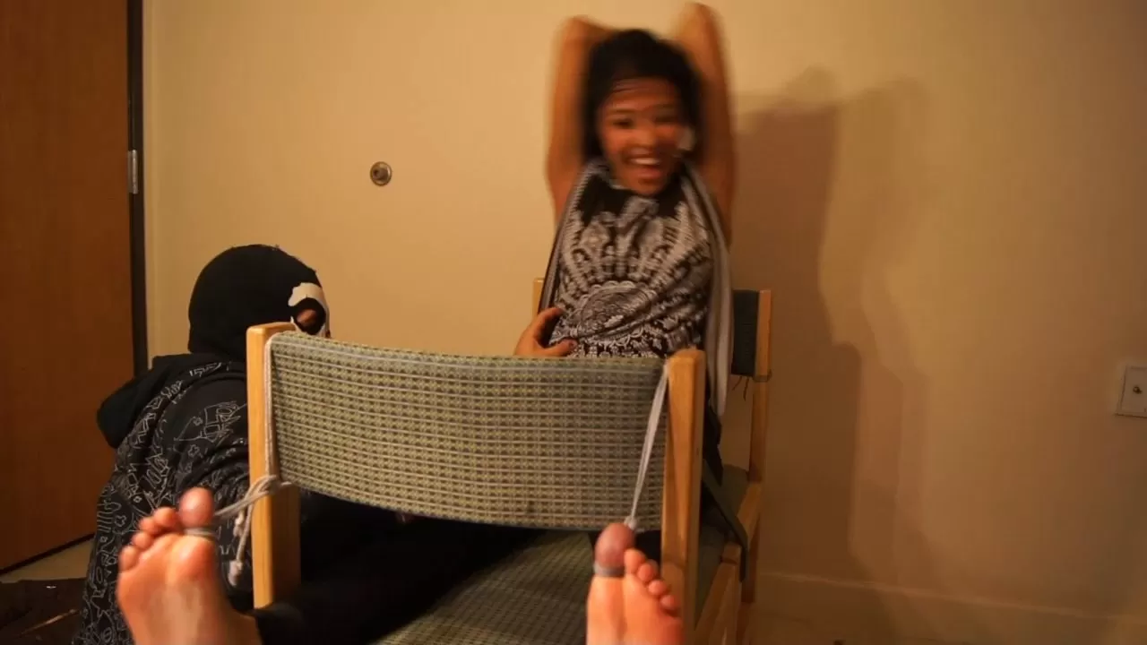 TheTickleRoom – Brenda's Audition.mp4_snapshot_14.27.533.webp