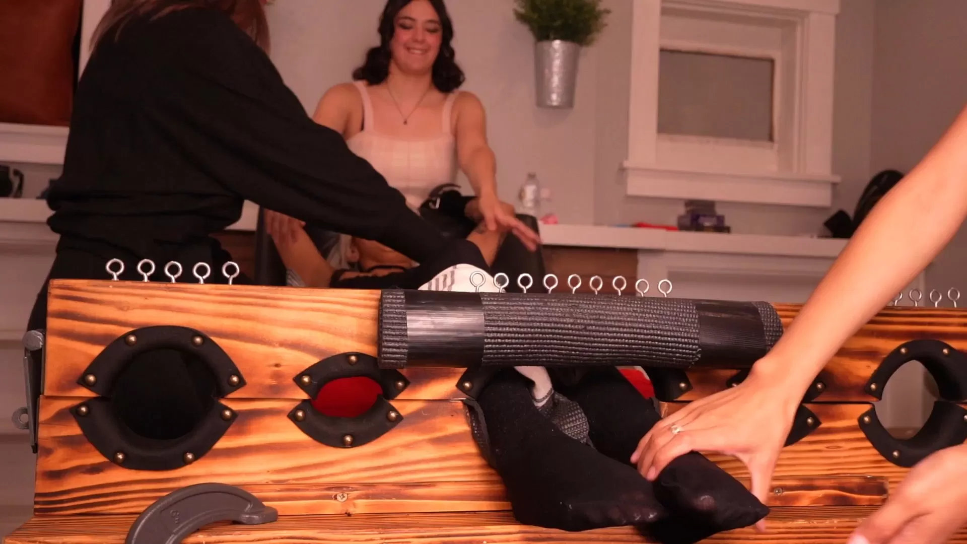 TheTickleRoom – Misa Misa Alice Nylon Gang Foot Tickle!.mp4_snapshot_02.55.175.webp