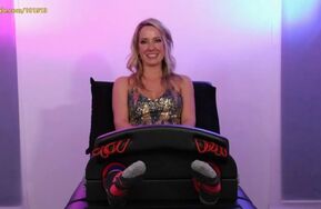 RandomSoleEncounters – Sweet Southern Laughter – Amelia’s Spontaneous 1st Tickle