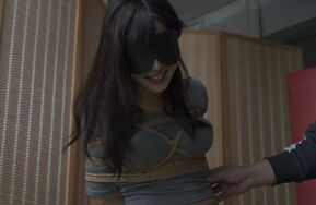 象人定拍 小0 紧身牛仔裤，裤里丝！柱缚TK 挣扎