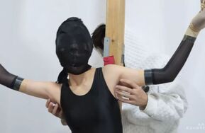 诺米被入室迷晕捆绑TK（在线播）