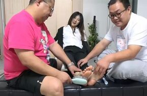 女搜查扫黑除恶 却被反派逮住致命弱点 撕袜tk（在线播）