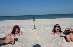 【在线播】TickleIntensive – Fun in the Sun