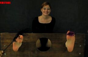 Perverstage – Johana’s Pink Soles