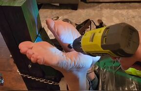 Fettish   HOSTickEL   Kitty Quinn