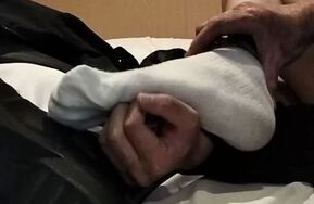 最新同好约现实录开发怕痒的圈外体育生小姐姐