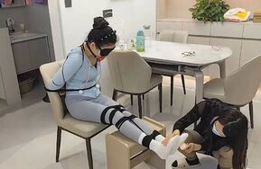 爱玩的邻居（随意发挥）（在线播）